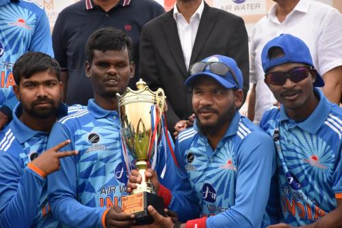 india won dubai triangular series-4