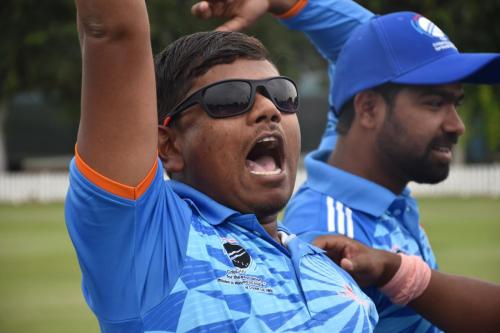 india won dubai triangular series-9